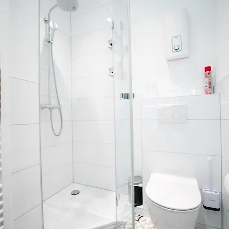 Inviting Flat Near Center & The Mosel River Apartamento *