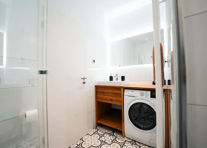 Inviting Flat Near Center & The Mosel River Appartamento *