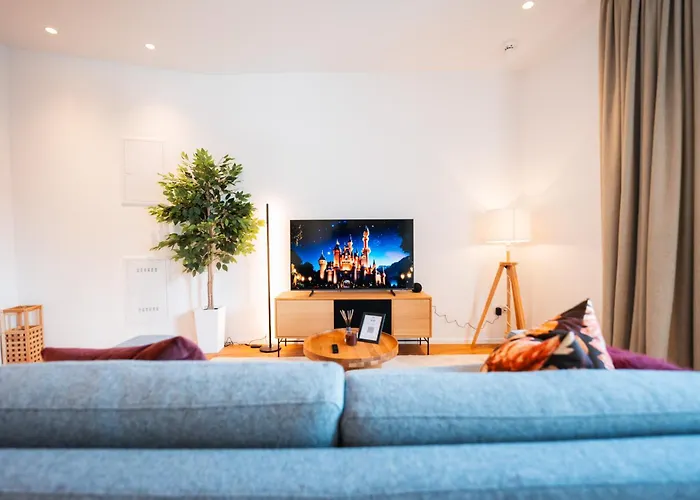 Appartamento Inviting Flat Near Center & The Mosel River Coblenza